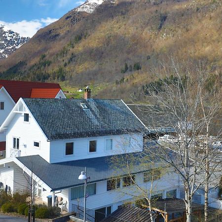 Svingen Apartments Balestrand Bagian luar foto