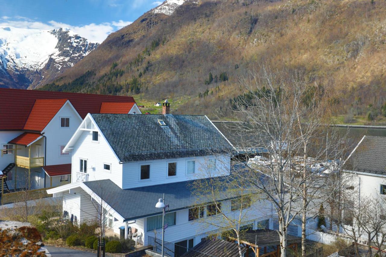 Svingen Apartments Balestrand Bagian luar foto